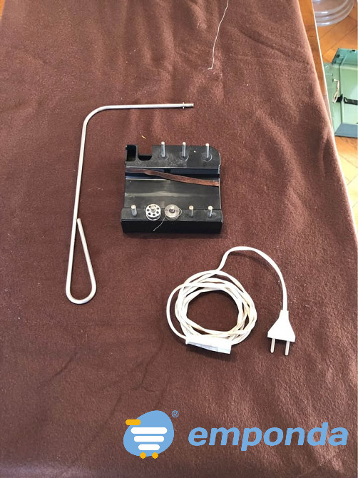 Máquina de coser vintage Ramos Mejía - imagen 4