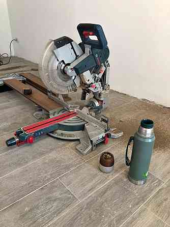 Sierra Ingletadora Telescopica Bosch Martínez