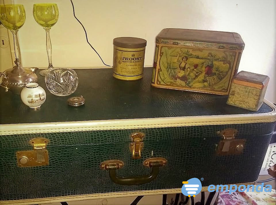 Valija Antigua Monserrat - imagen 1