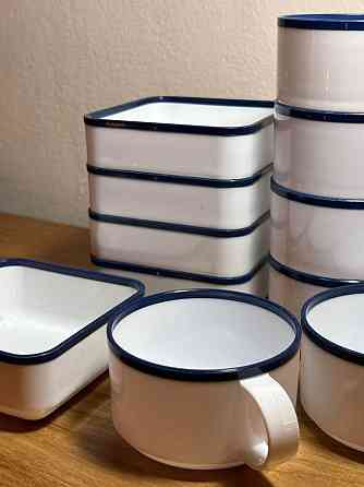 Juego tazas café y platos encastrables Lanús