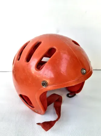 Casco + silla para bicicleta Colegiales