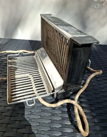 Tostadora sandwichera Atma Colegiales