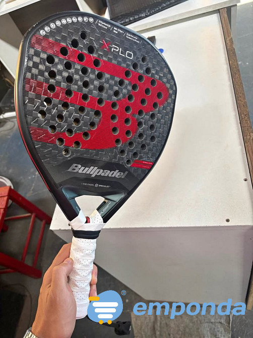 Paleta de Padel Bullpadel Xplo de Martín Di Nenno 2025 Lanús - imagen 1