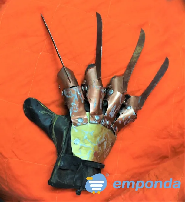 Freddy Krueger Garra Real de Metal y Cuero Disfraz Halloween Balvanera - imagen 1