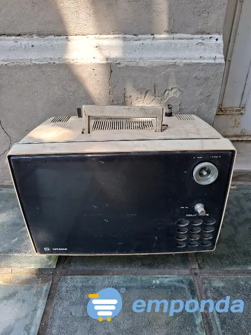 Tv Hitachi Vintage Colegiales - imagen 1