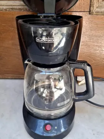Cafetera BLACK+DECKER Negro Colegiales