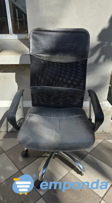 Silla de Escritorio Oficina Negro tapizado Cuero ecologico Colegiales - imagen 1