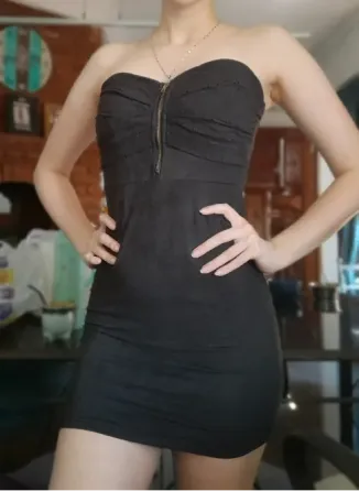 Vestido corto negro terciopelo Lanús Este