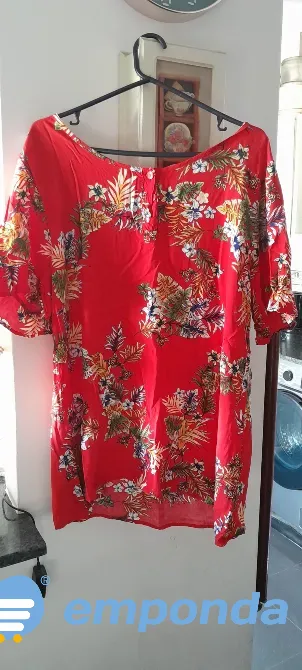 Blusa roja con estampado Lanús Este - imagen 1