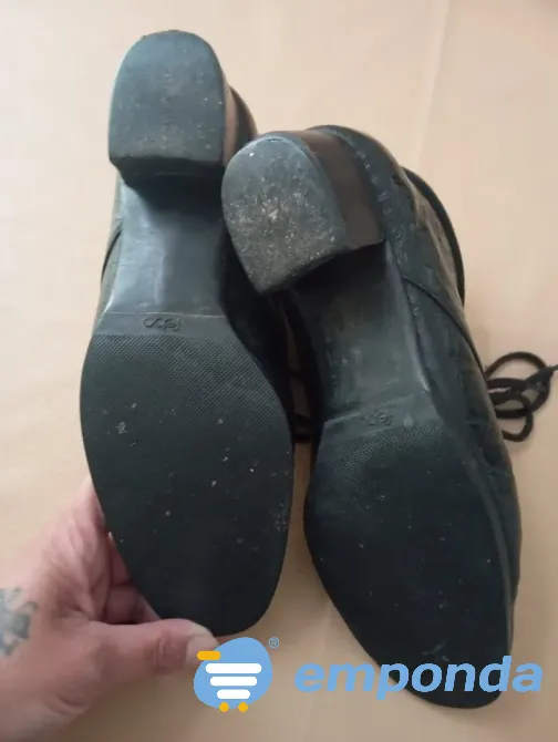 Botitas con cordon y taco Floresta - imagen 4