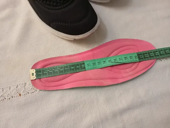 Zapatilla tipo alpargata, sin cordon. Super comodas Floresta