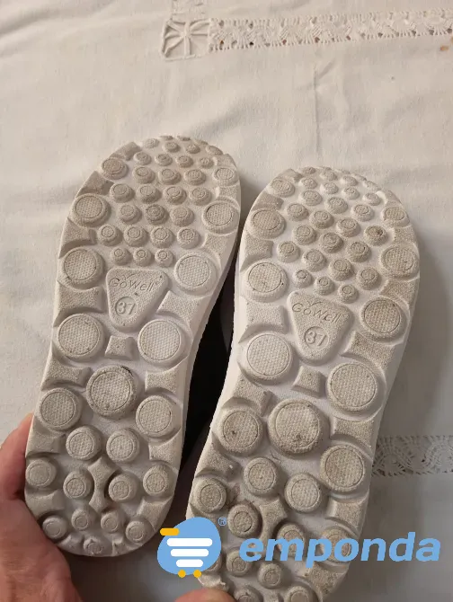 Zapatilla tipo alpargata, sin cordon. Super comodas Floresta - imagen 4