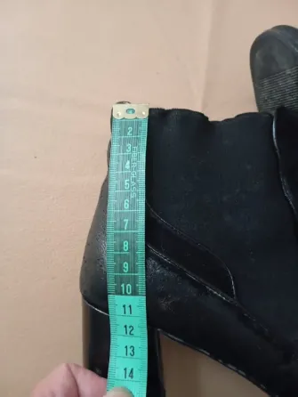 Bota caña baja y taco. Comodas Floresta