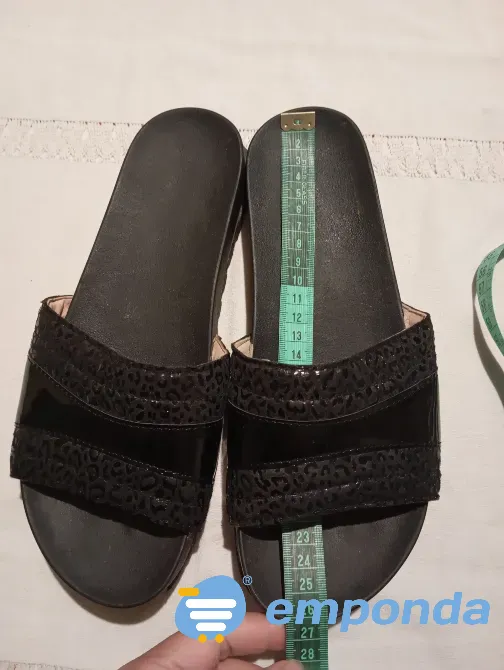 Sandalias bajas de tira ancha Floresta - imagen 1