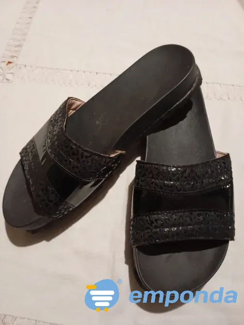 Sandalias bajas de tira ancha Floresta - imagen 2