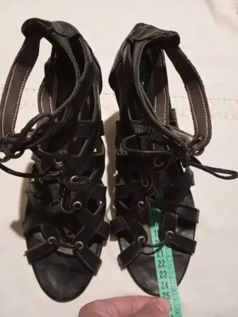 Sandalias acordonadas con taco, de cuero Floresta