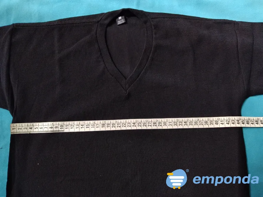 Remera basica Unisex, escote en V Floresta - imagen 2