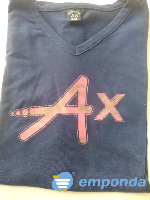 Remera azul escote en V. Unisex Floresta - imagen 6