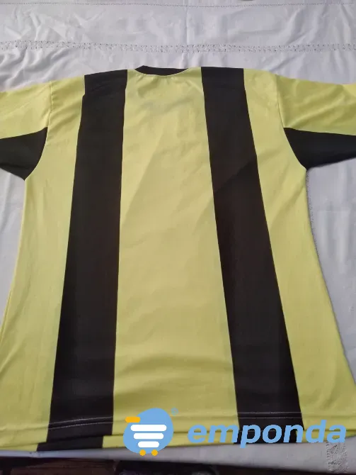 Remera deportiva amarilla y negro Floresta - imagen 4