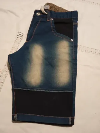 Short de jean elastizado, combinado para hombre. Impecable Floresta