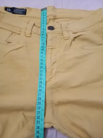 Pantalon, jean color mostaza. Semi elastizado. IMPECABLE Floresta