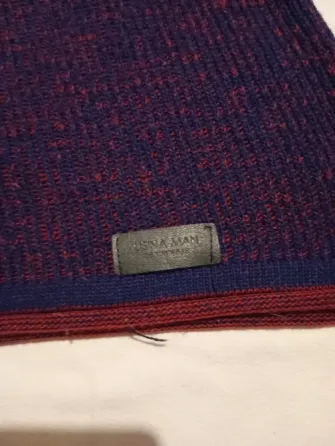 Sweater largo, escote en V. Amplio IMPECABLE Floresta