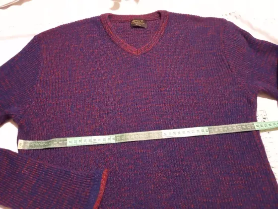 Sweater largo, escote en V. Amplio IMPECABLE Floresta