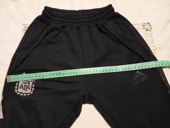 Pantalon deportivo negro Floresta