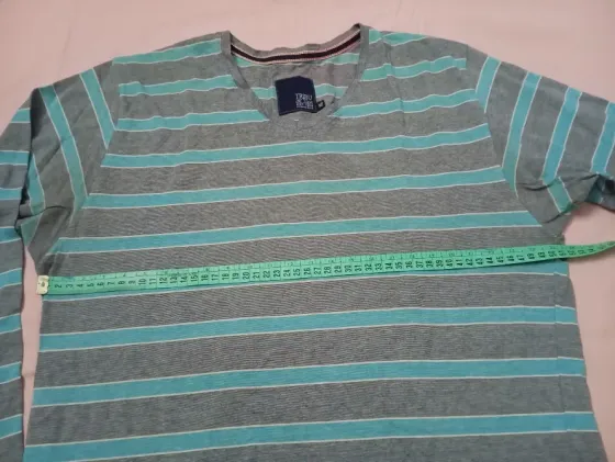 Remera manga larga, camiseta de hombre. IMPECABLE Floresta