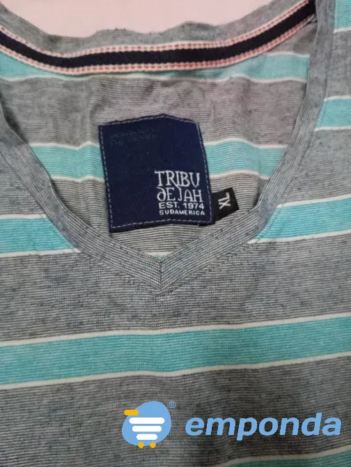 Remera manga larga, camiseta de hombre. IMPECABLE Floresta - imagen 2