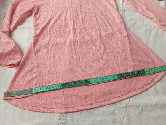 Remera manga larga, con brillos (Nueva s/etiq) Floresta