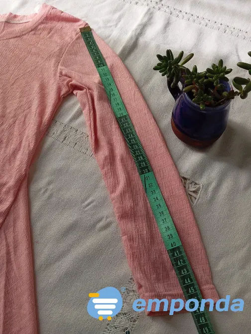 Remera manga larga, con brillos (Nueva s/etiq) Floresta - imagen 4