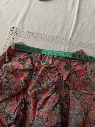 Conjunto de pollera irregular y top tipo flamenco. IMPECABLE Floresta