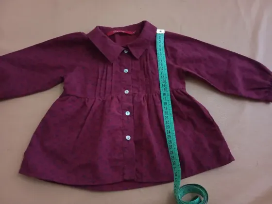 Camisa manga larga de bebe. IMPECABLE Floresta