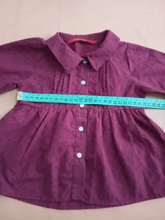 Camisa manga larga de bebe. IMPECABLE Floresta