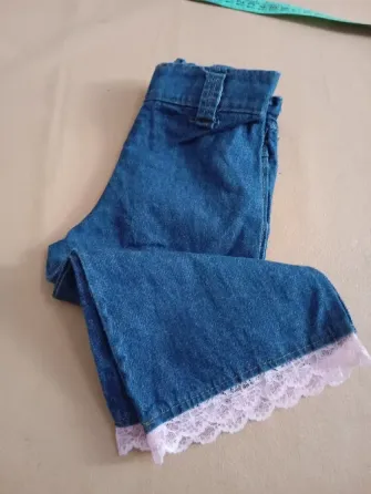 Pantalon de jean de bebe. IMPECABLE Floresta