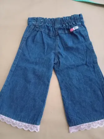 Pantalon de jean de bebe. IMPECABLE Floresta