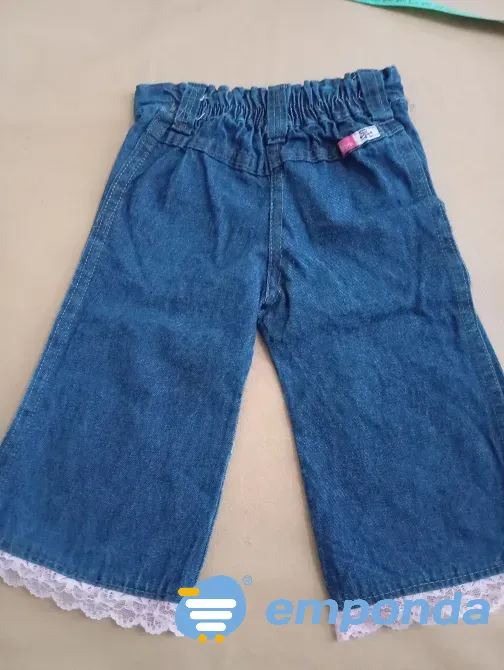 Pantalon de jean de bebe. IMPECABLE Floresta - imagen 3
