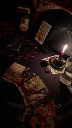 Se realiza lecturas de tarot, amarres, economía y limpieza. Mendoza