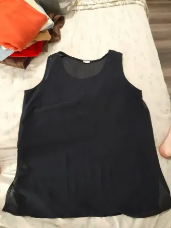 Blusa negra traslúcida Lanús Este