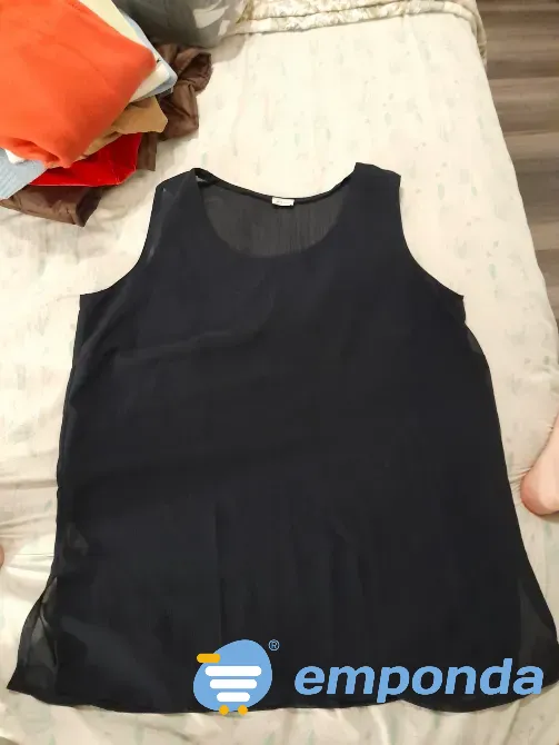 Blusa negra traslúcida Lanús Este - imagen 1