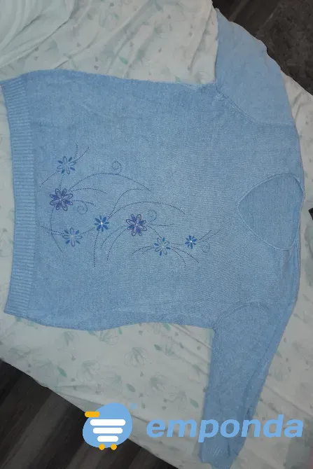 Suéter celeste Lanús Este - imagen 1