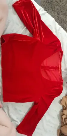 Remera roja de terciopelo con manga 3/4 Lanús Este