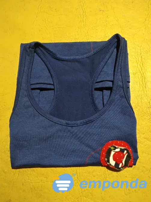 Musculosa espalda deportiva de Mujer. IMPECABLE Floresta - imagen 4