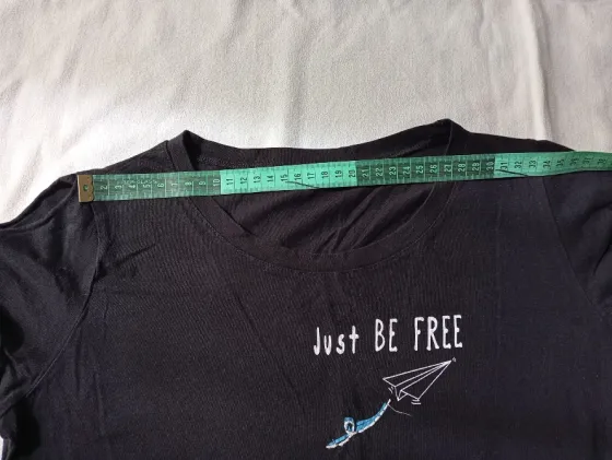 Remera canchera con frases. IMPECABLE Floresta