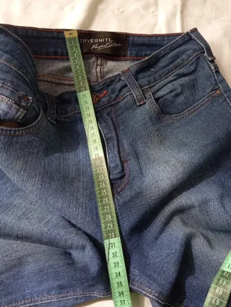 Pantalon, jean elastizado tiro alto. IMPECABLE Floresta