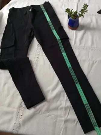 Pantalon cargo de gabardina elastizada (Nuevo s/etiq) Floresta