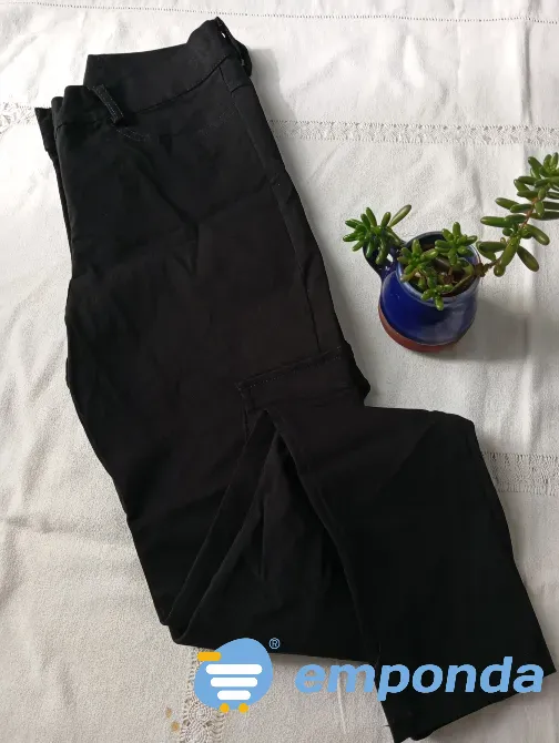 Pantalon cargo de gabardina elastizada (Nuevo s/etiq) Floresta - imagen 7