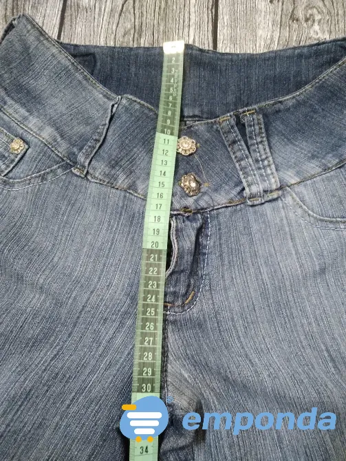 Pantalon, jean semi elastizado, tiro medio. Impecable Floresta - imagen 4