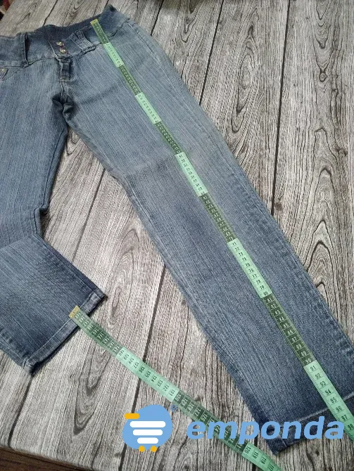 Pantalon, jean semi elastizado, tiro medio. Impecable Floresta - imagen 1